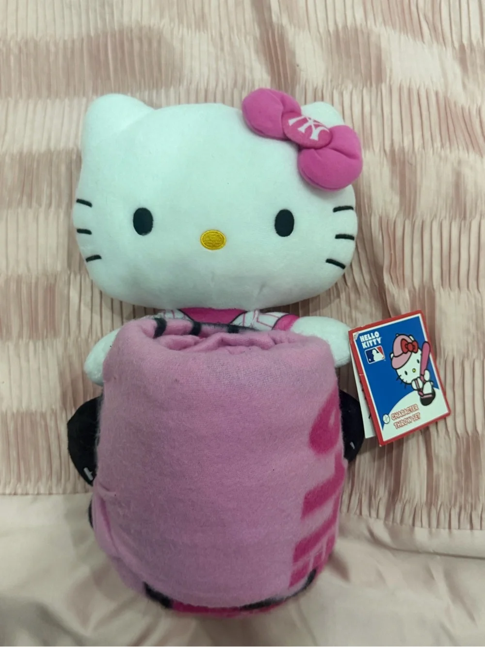 Pink Hello Kitty New york yankee plush with blanket